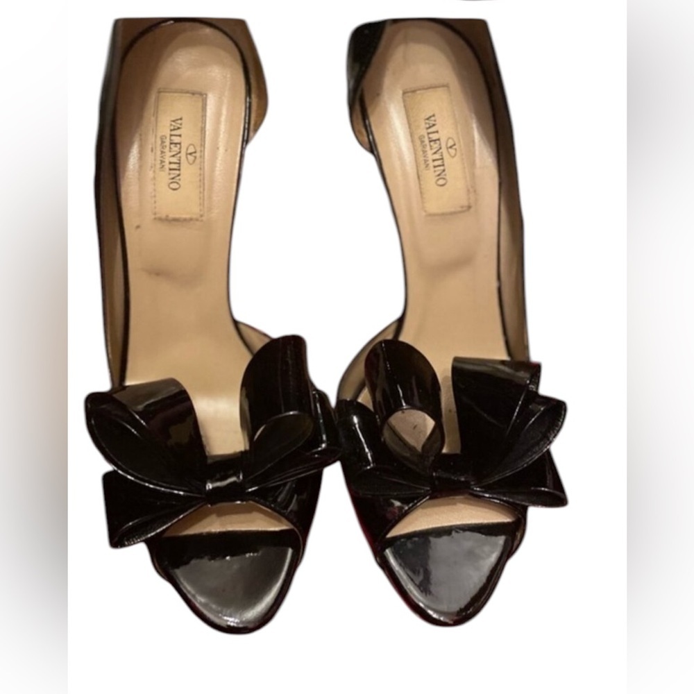 100% authentic Valentino Garavani D’Orsay 4 inch heels black, size 39​